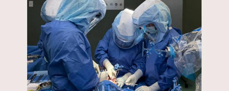 Agli Istituti Clinici Zucchi di Monza una nuova tecnologia robot-assistita per la protesi del ginocchio