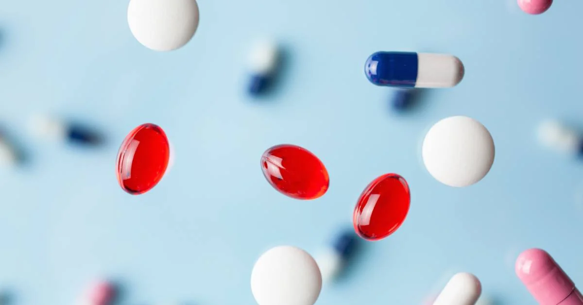 Sole e farmaci fotosensibilizzanti: le combinazioni da evitare in estate