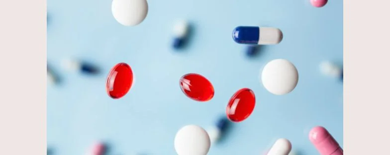 Sole e farmaci fotosensibilizzanti: le combinazioni da evitare in estate