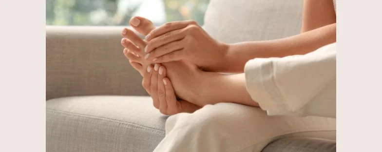 Calli e duroni del piede (ipercheratosi): cosa sono e quando andare dal podologo