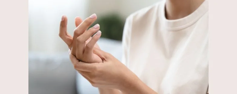 Dito a scatto: il percorso di diagnosi e cura all’IRCCS Ospedale San Raffaele