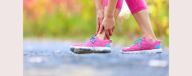 Come allenarsi durante il recupero da un infortunio al piede