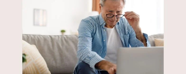 Cos’è la degenerazione maculare legata all’età, le diverse forme e come si curano
