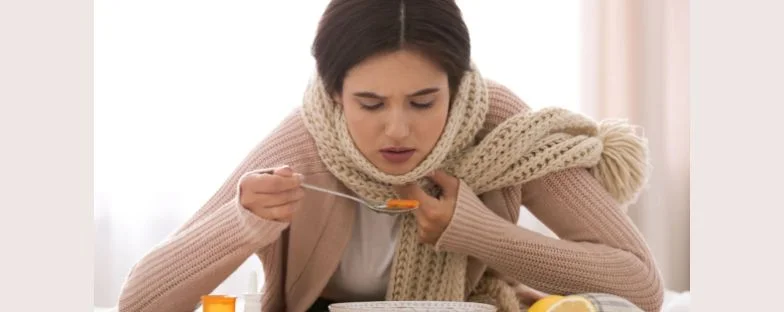 Cosa mangiare con febbre, raffreddore e influenza: la guida della nutrizionista