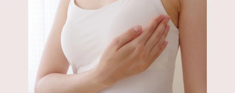 Tumore al seno: perché la prevenzione primaria è cruciale a ogni età