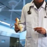 Protesi di ginocchio ad alta personalizzazione